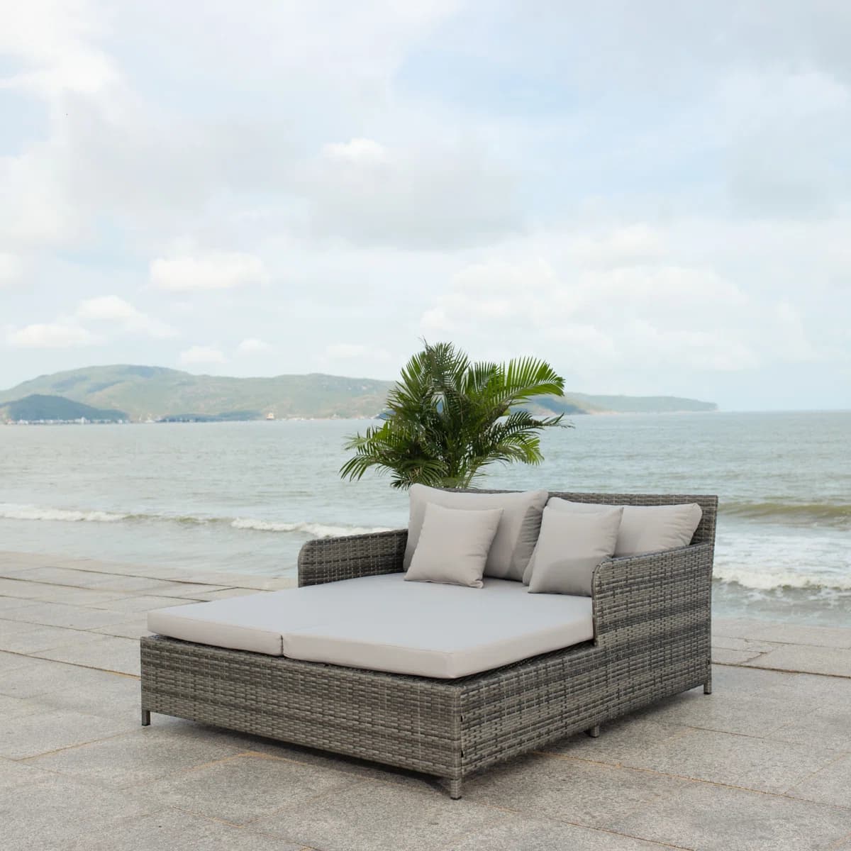 Premium Outdoor Rattan Daybed